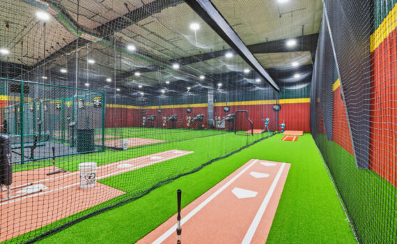 New D-BAT baseball training facility opens in Ashwaubenon